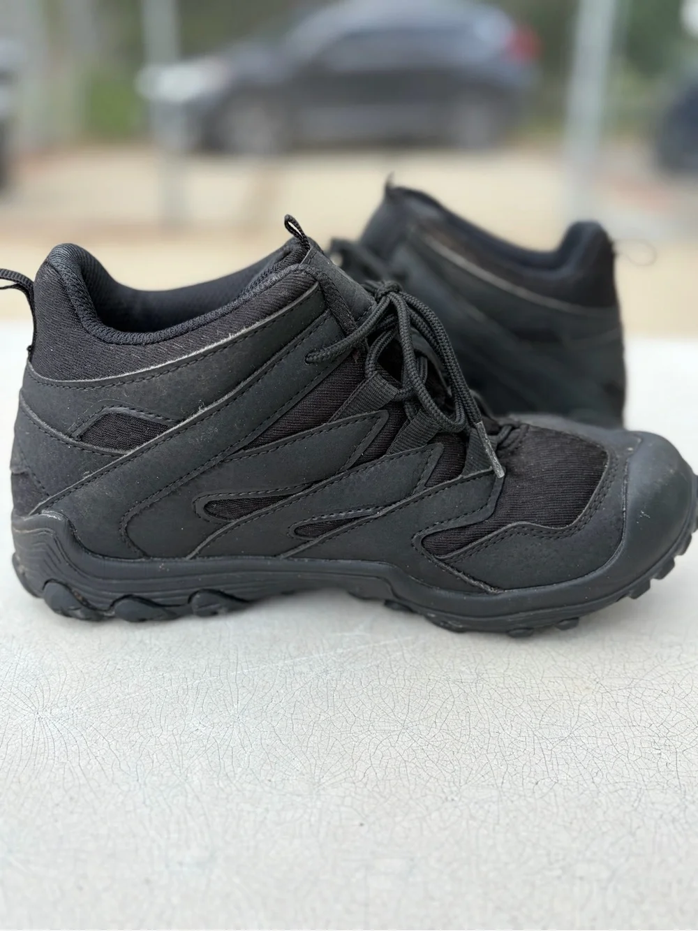Merrell Boys Size 4.5 Chameleon 7 Access Waterproof Mid Hiking Boots Kids Black